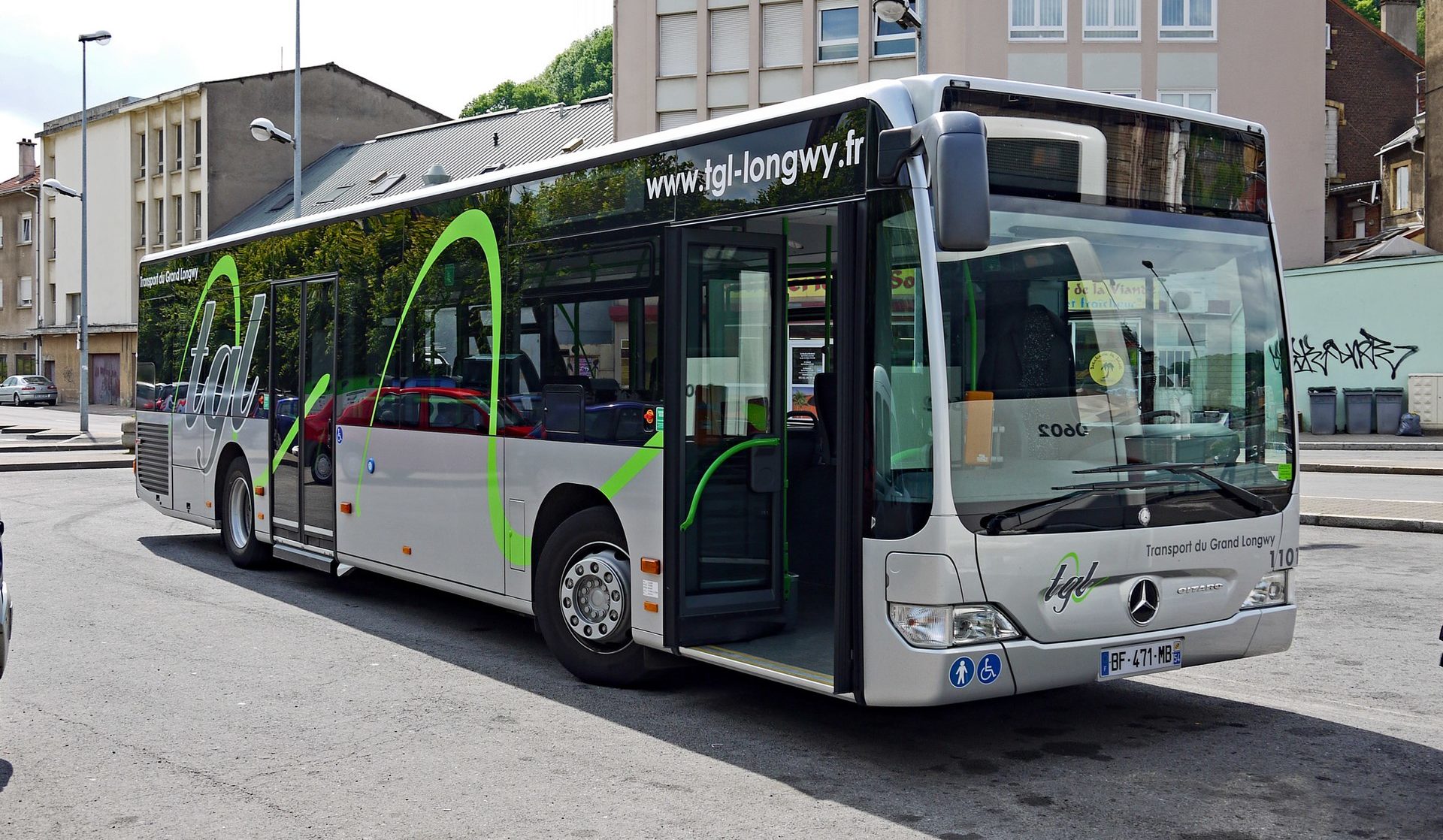 Bus