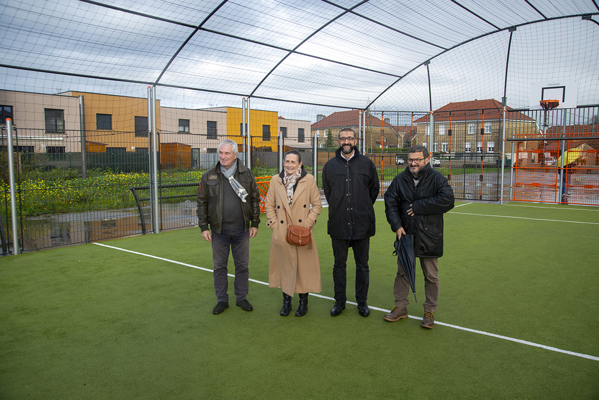 Un nouveau city stade au quartier Voltaire