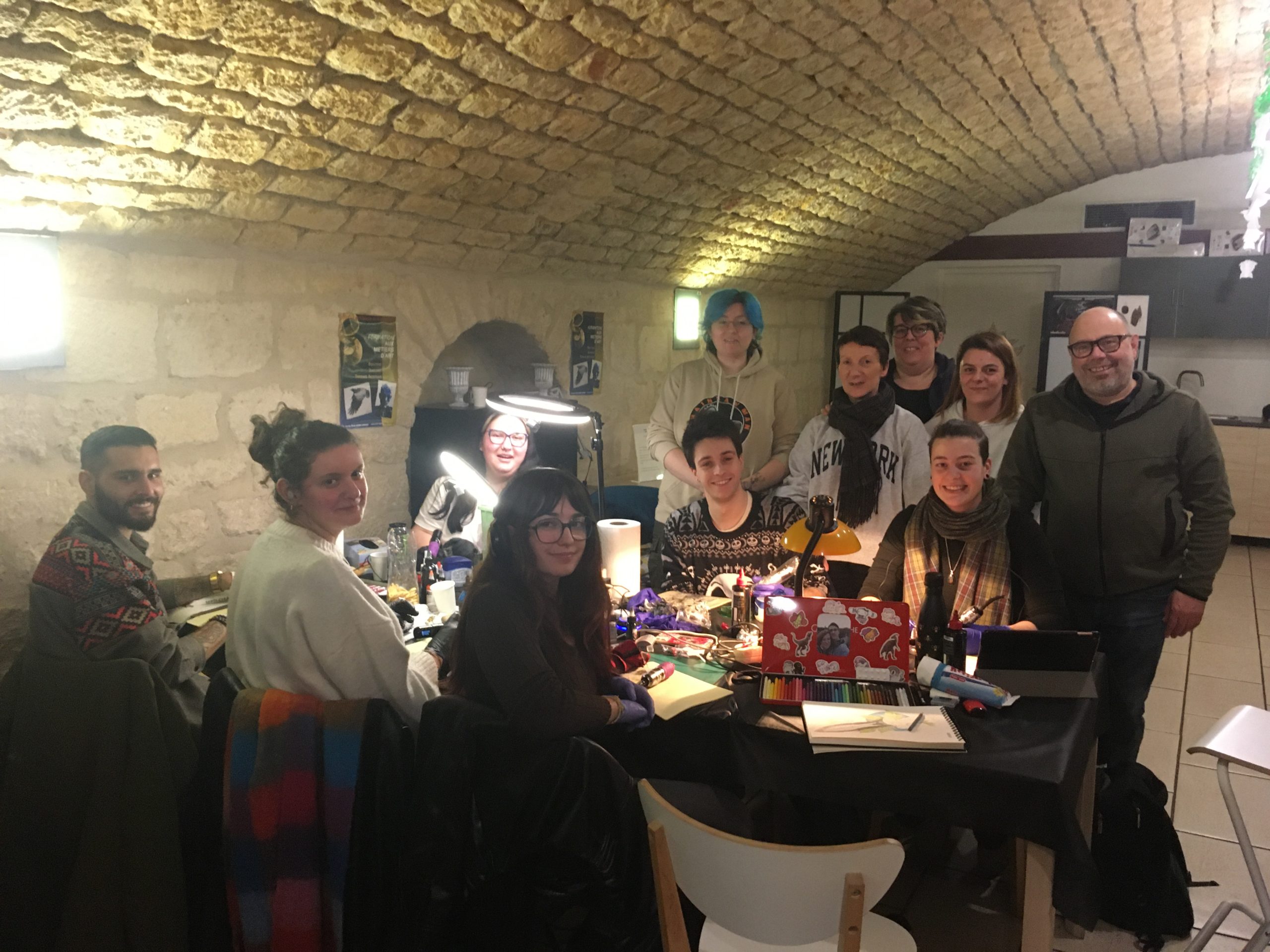 Les apprentis tatoueurs de l’ISD en résidence au Point Jeunes